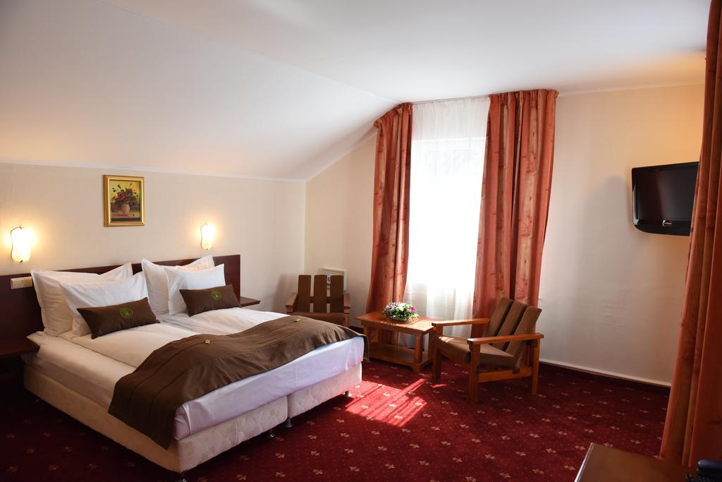 Hotel Fantanita Haiducului Bradu  Exteriör bild