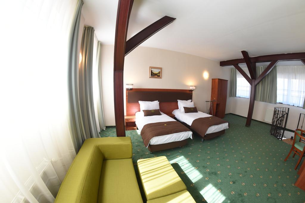 Hotel Fantanita Haiducului Bradu  Exteriör bild